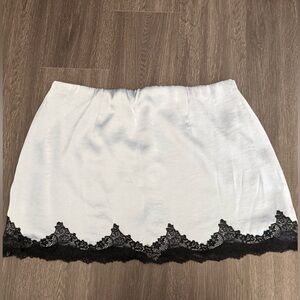 Abercrombie & Fitch High Rise Lace & Satin Mini Skort